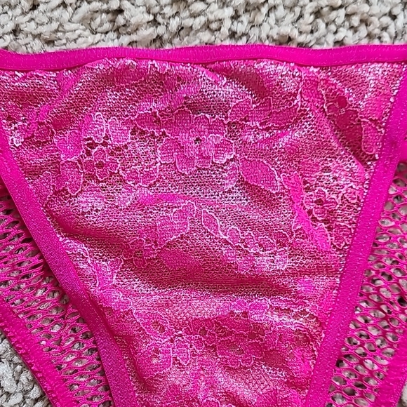NWOT Victoria's Secret Pink Lace Netting Itsy Mini - Picture 8 of 11